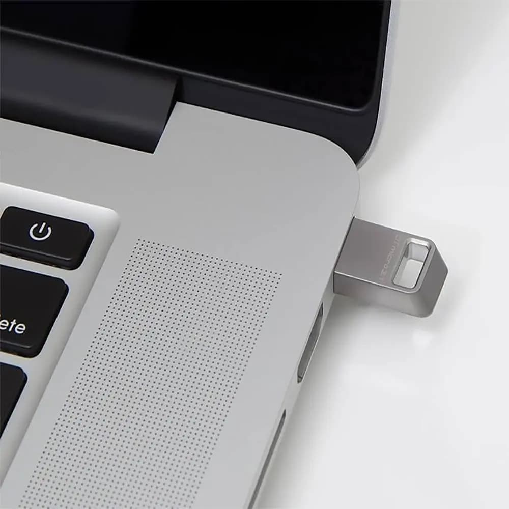 Clé USB 3.2 Kingston 128 Go Métal  - Vue 4