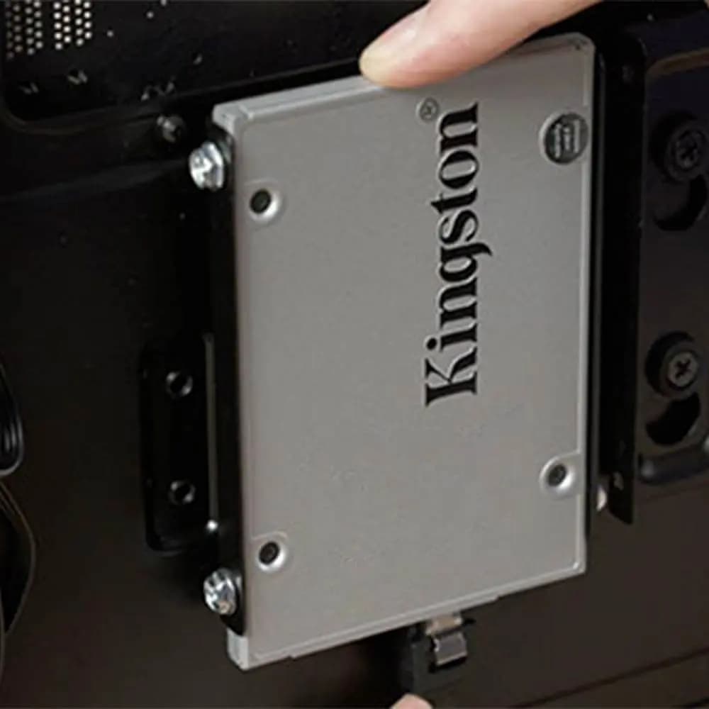 Disque Dur SSD Kingston SATA 2.5" 240 Go - Vue 4